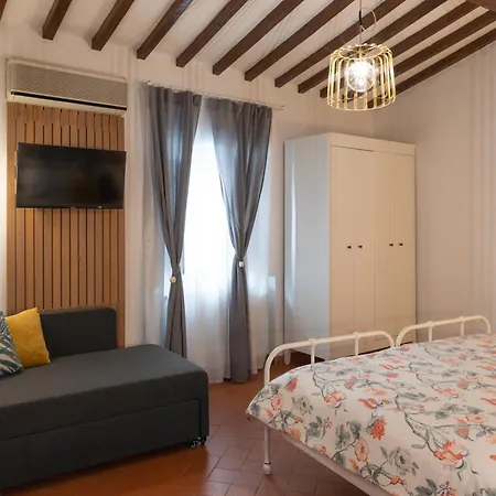 Apartment La Casa Di Emilia Florence